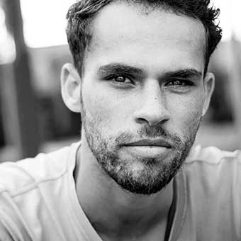 Micka, danseur Accueil La Belle étoile entrez dans la danse